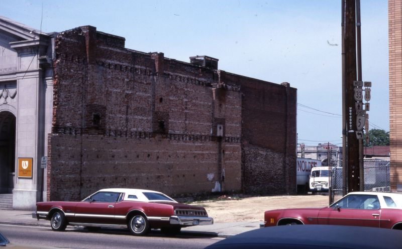 1975 photo 25th at Broad