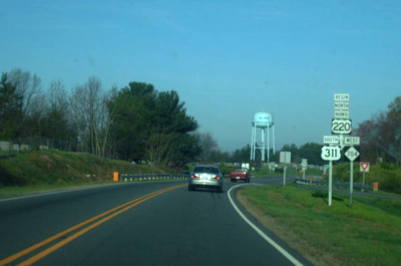 US 220 Bus